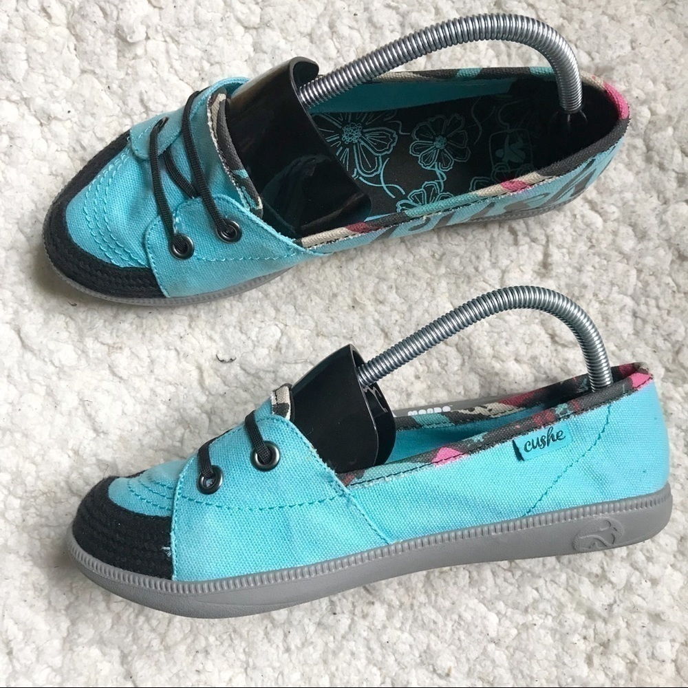 Cushe Turquoise Black HyperLite Lace Size 9